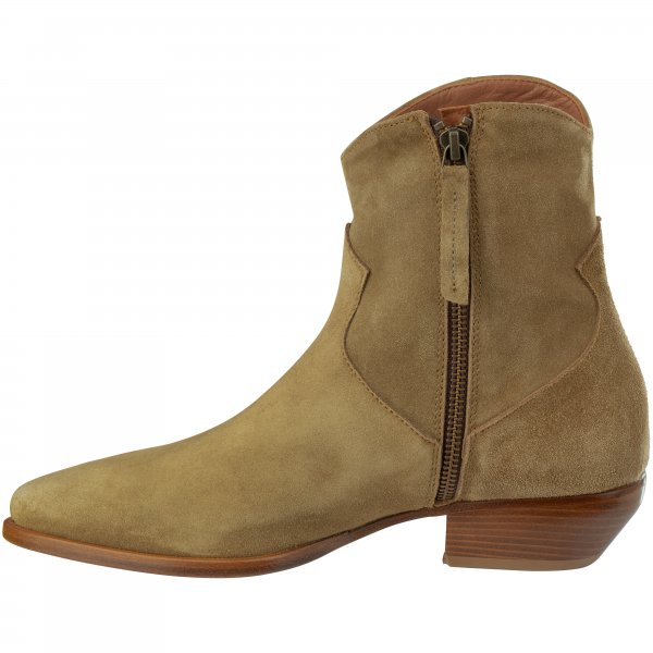Uo cara leather chelsea boot new arrivals